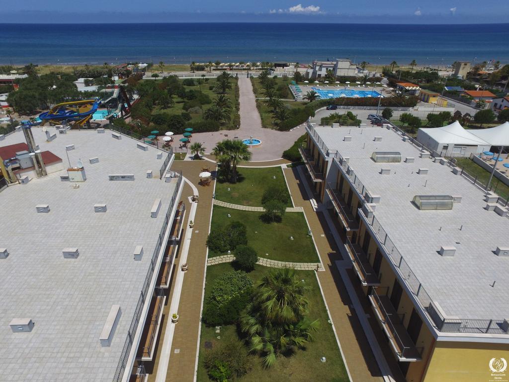 Royals Gate Hotel Rodi Garganico Ngoại thất bức ảnh