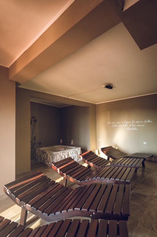 Royals Gate Hotel Rodi Garganico Ngoại thất bức ảnh